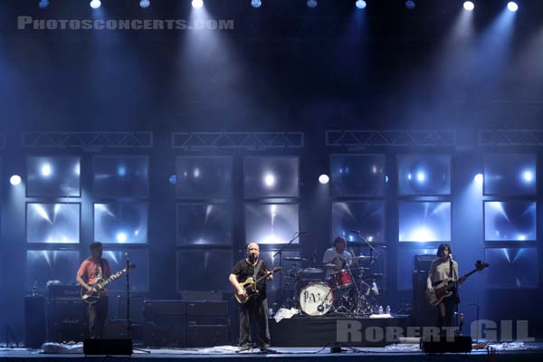 PIXIES - 2014-07-04 - BELFORT - Presqu'ile du Malsaucy - Joey Santiago - David Lovering - Paz Lenchantin - Charles Michael Kittridge Thompson